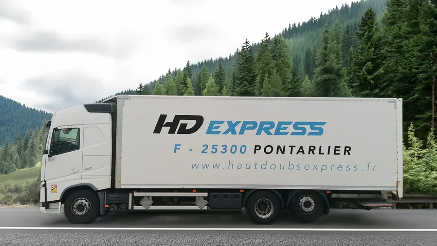 Camion HD Express pour le transport d’entreprises à Pontarlier et en Suisse